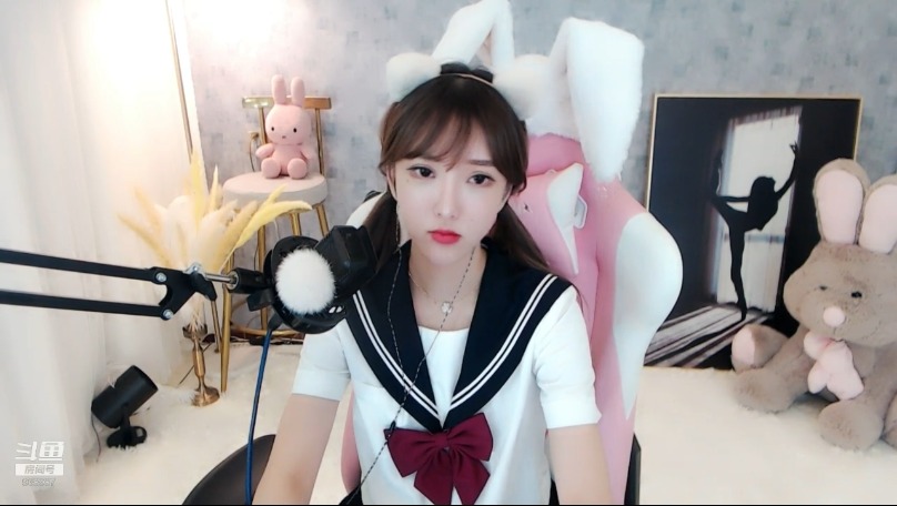 南妹儿呀直播录像视频2019081022|米娜娜