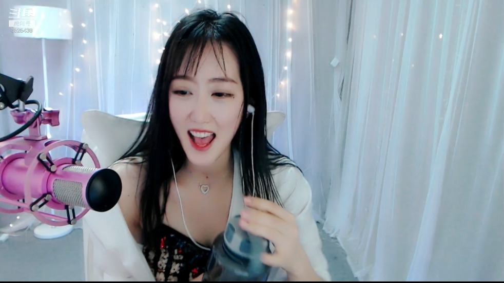舞者Dance灵儿热舞直播录像视频2019082310|米娜娜