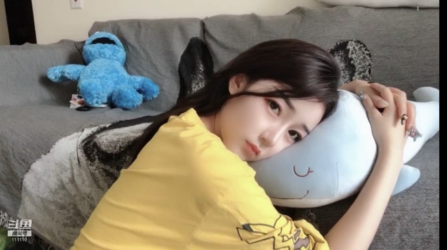 小小小月亮亮直播录像视频2019082015|米娜娜